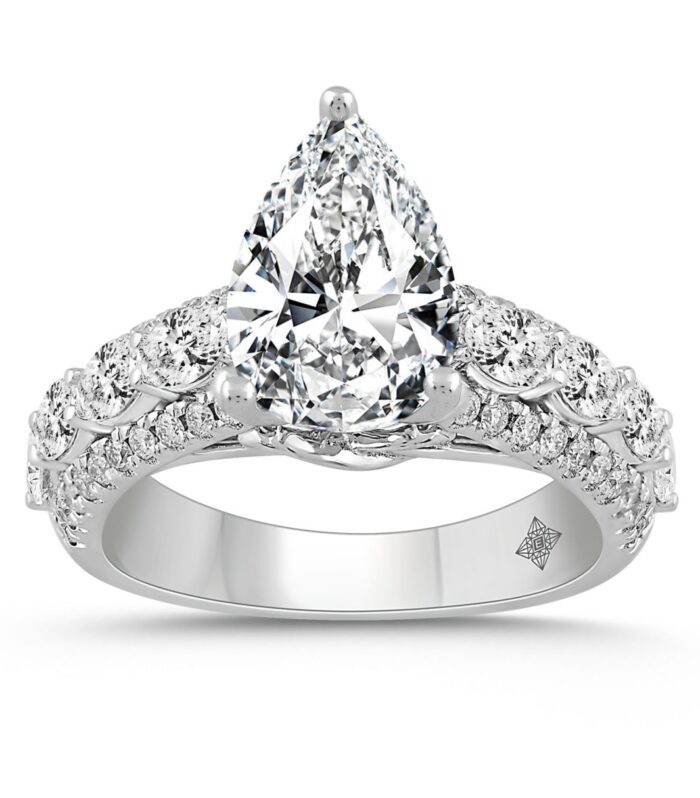 LADIES RING 4 1/4CT ROUND/PEAR/OVAL DIAMOND 14K WHITE GOLD (CENTER STONE PEAR DIAMOND 3CT )