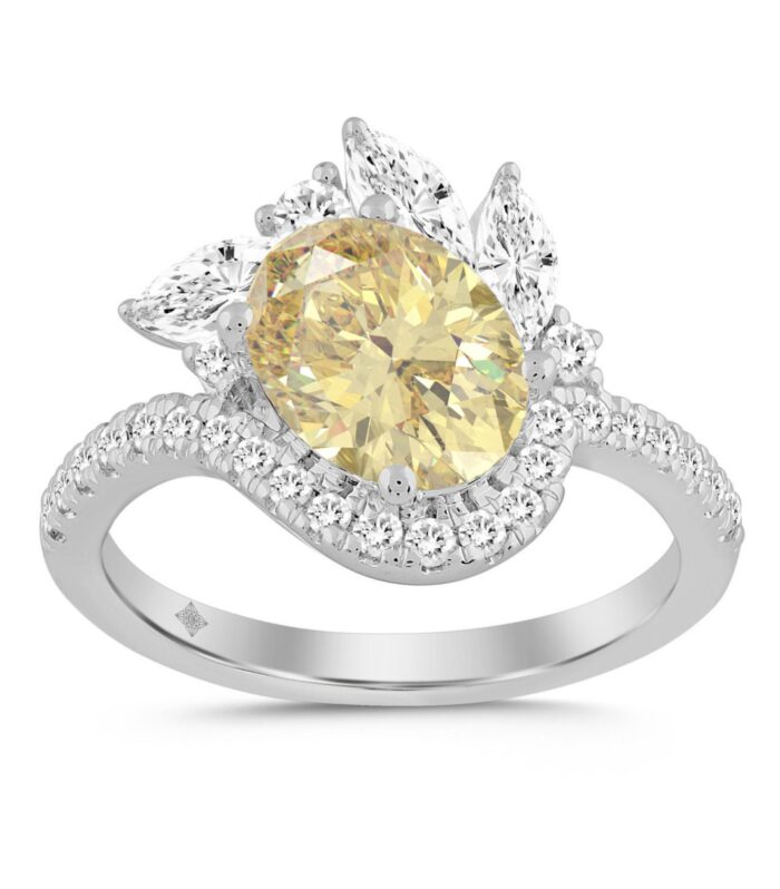 14K WHITE GOLD 2 1/4CT ROUND/MARQUISE/OVAL DIAMOND LADIES RING (CENTER STONE OVAL DIAMOND 1 1/2CT)