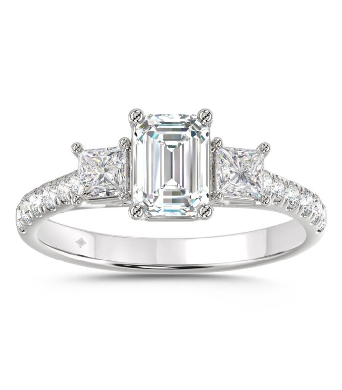 LADIES RING 1 7/8CT EMERALD/PRINCESS/ROUND DIAMOND 14K WHITE GOLD (CENTER STONE EMERALD DIAMOND 1CT )